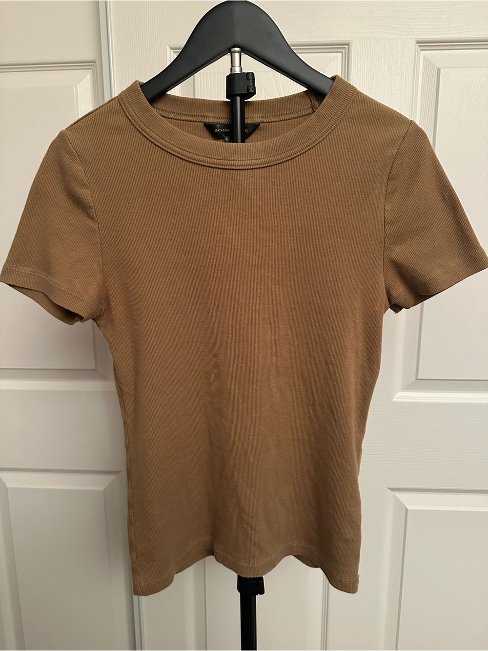 Banana Republic Brown Short-Sleeve Ribbed Crewneck Top